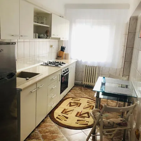 Ana-Maria Home Ramnicu Valcea Exterior photo
